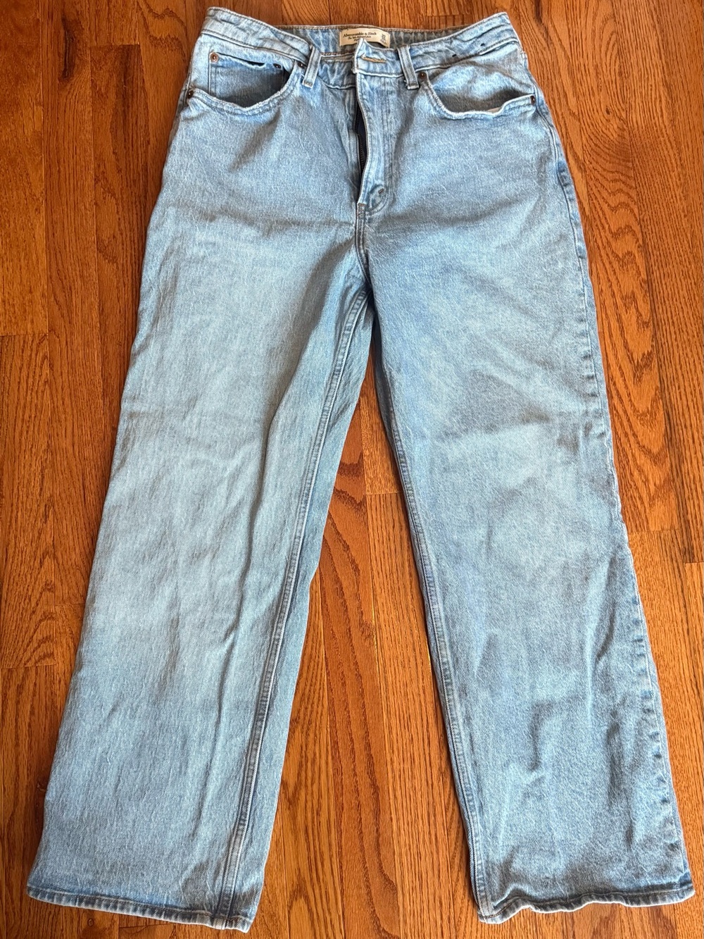 Abercrombie & Fitch Light Blue 90s Relaxed Jean High Rise Size 30 Curve Love